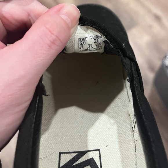 Slip on Vans - Picture 3 of 3